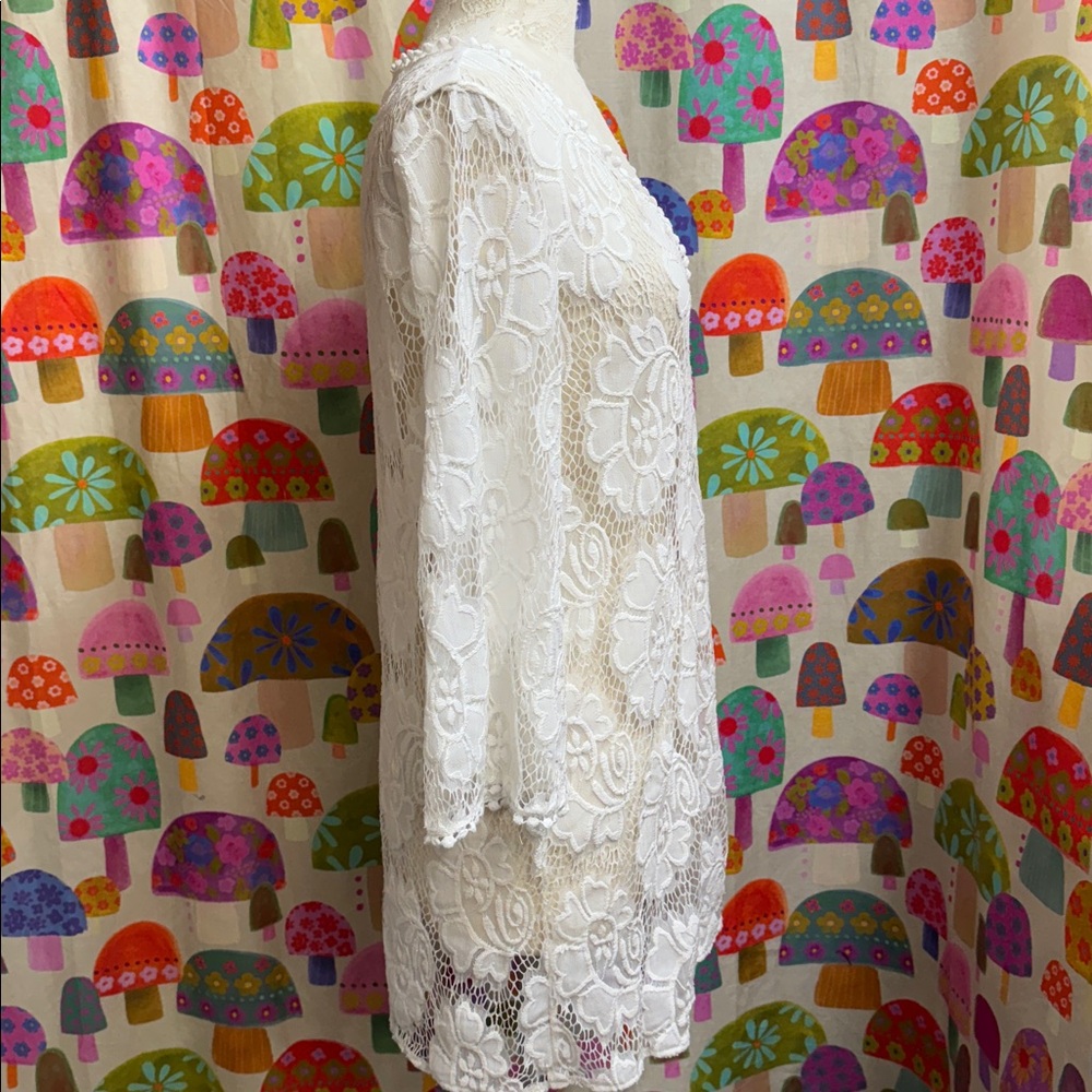 Mahina L/S Lace Cover Up. Large - Picture 4 of 9
